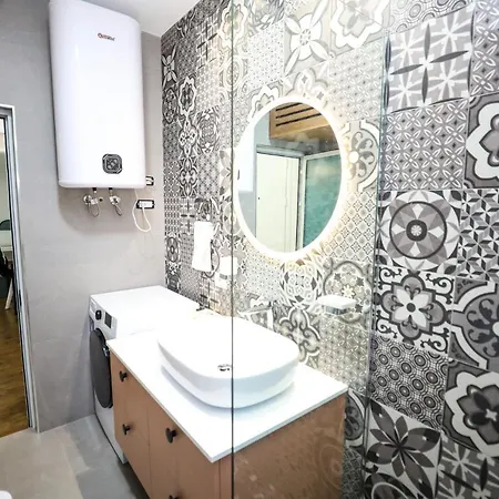 Center - Your Cosy Corner Apartamento Tirana